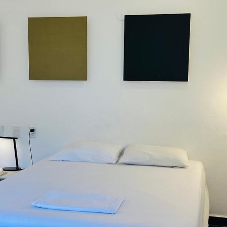 Freelance Hostel 툴룸 외부 사진
