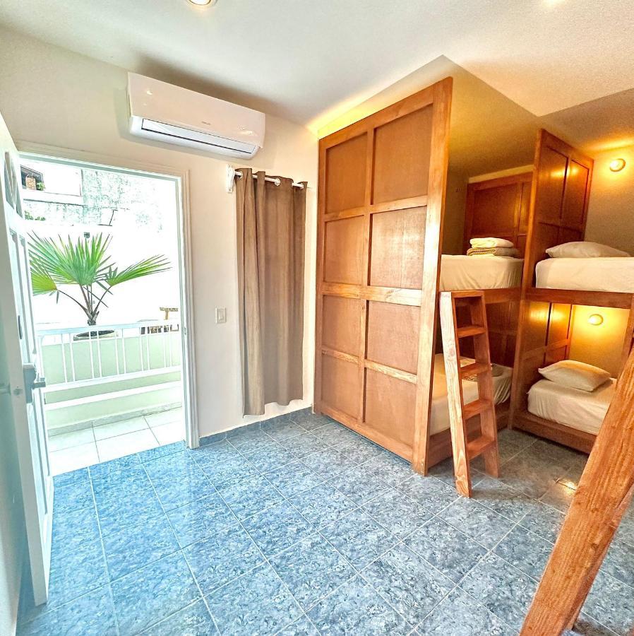 Freelance Hostel 툴룸 외부 사진