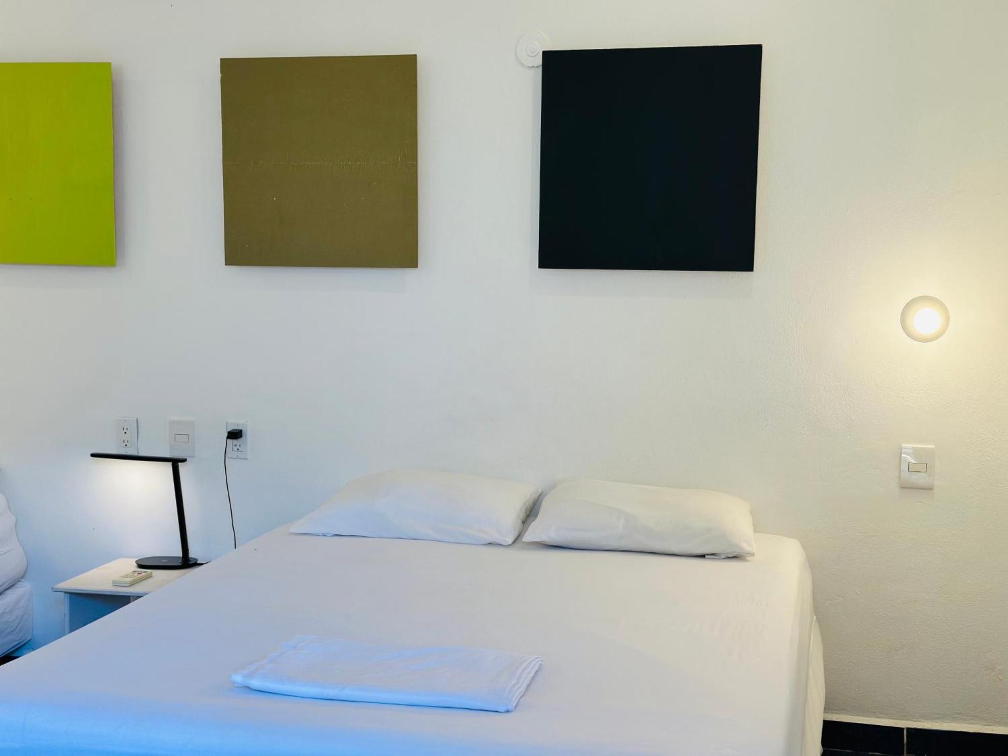 Freelance Hostel 툴룸 외부 사진